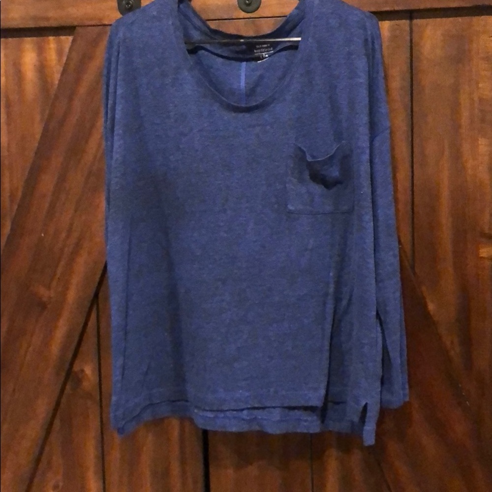 Long sleeve tee